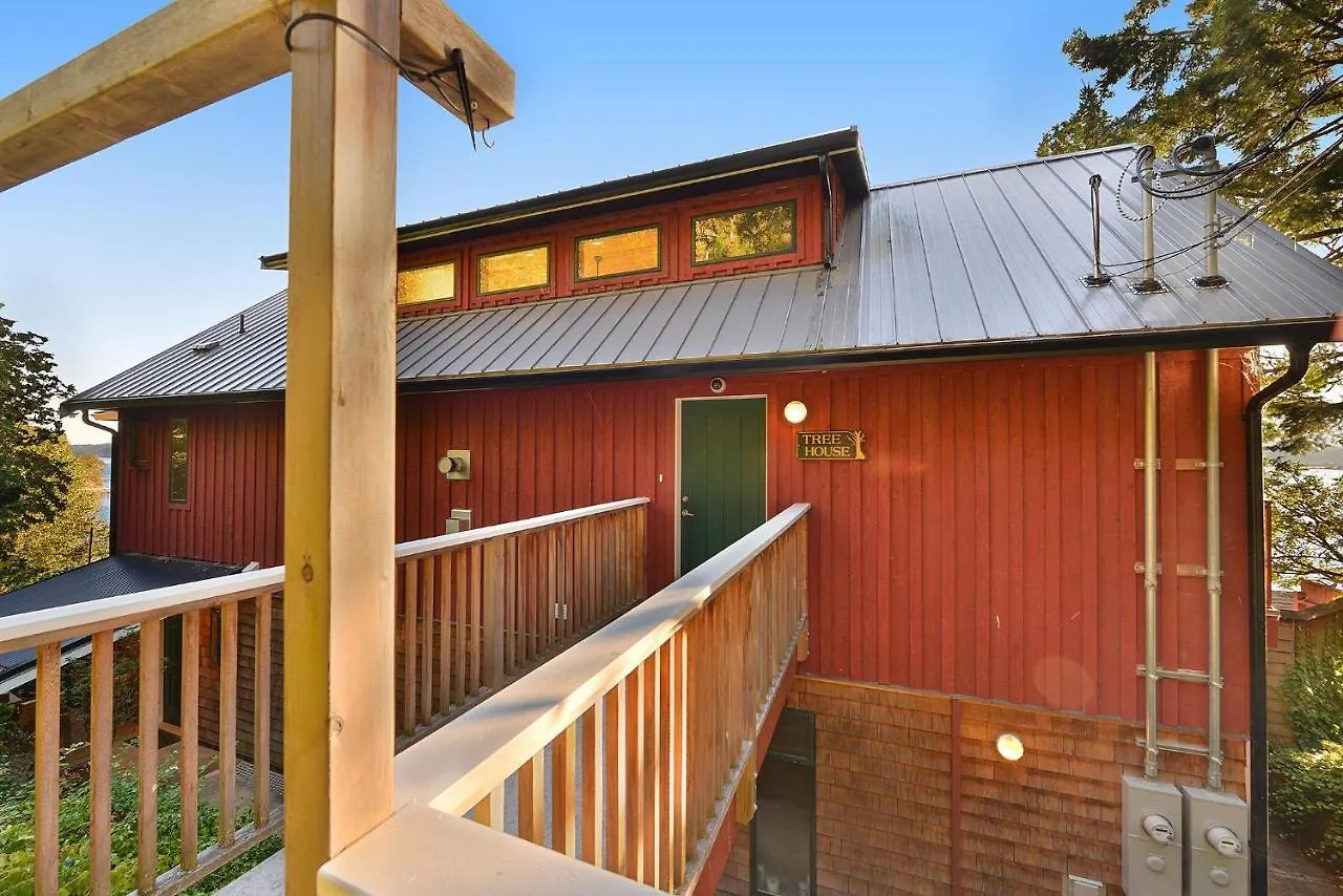 Salishan Tree House Suite Cowichan Bay Holiday home