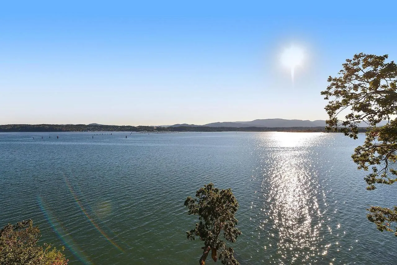Salishan Tree House Suite Cowichan Bay Holiday home