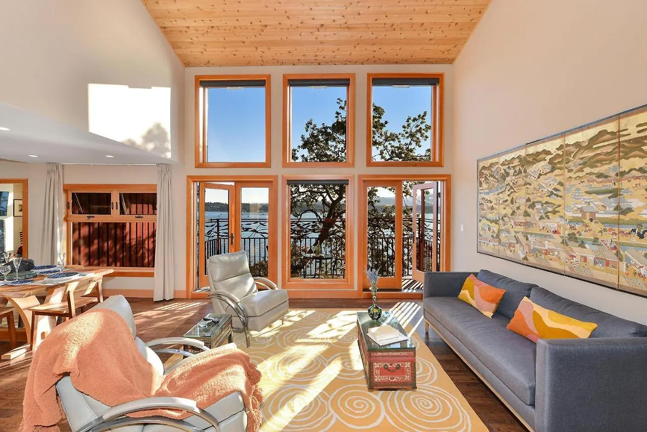 Holiday home Salishan Tree House Suite Cowichan Bay