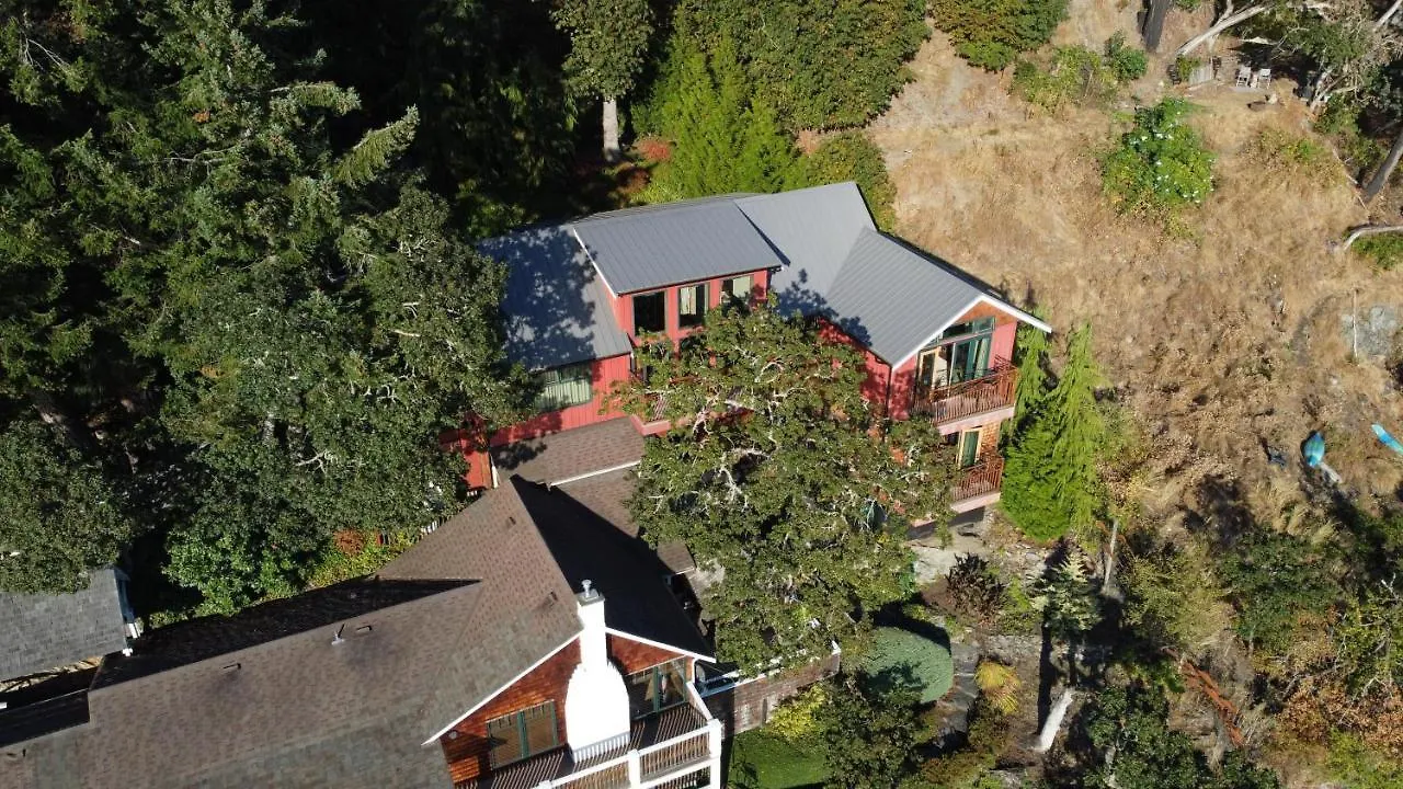 Holiday home Salishan Tree House Suite Cowichan Bay Canada