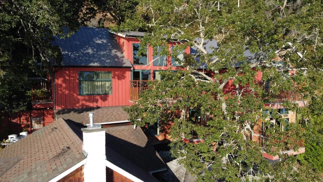 Holiday home Salishan Tree House Suite Cowichan Bay Canada
